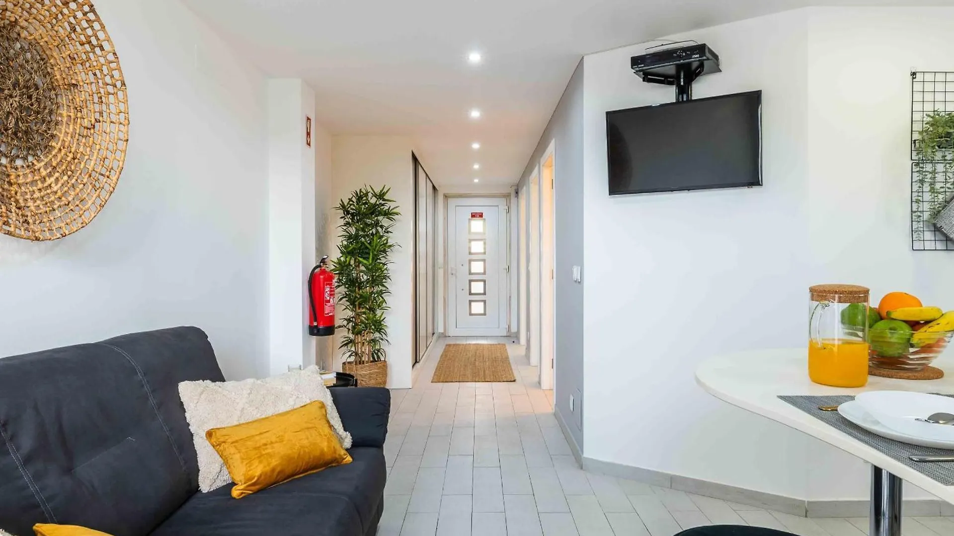 Santa Eulalia 2-Bedroom Apartment - Swimming Pool - Wifi Albufeira