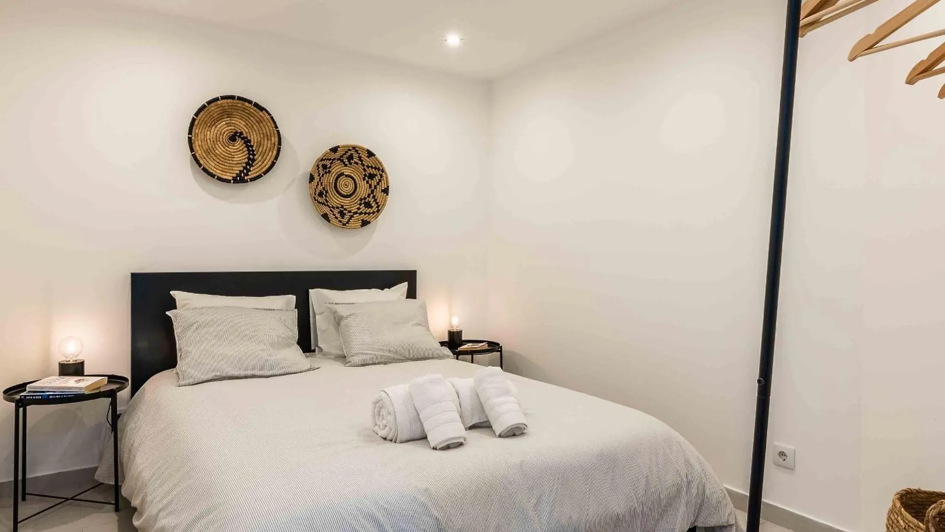 Santa Eulalia 2-Bedroom Apartment - Swimming Pool - Wifi البوفيرا
